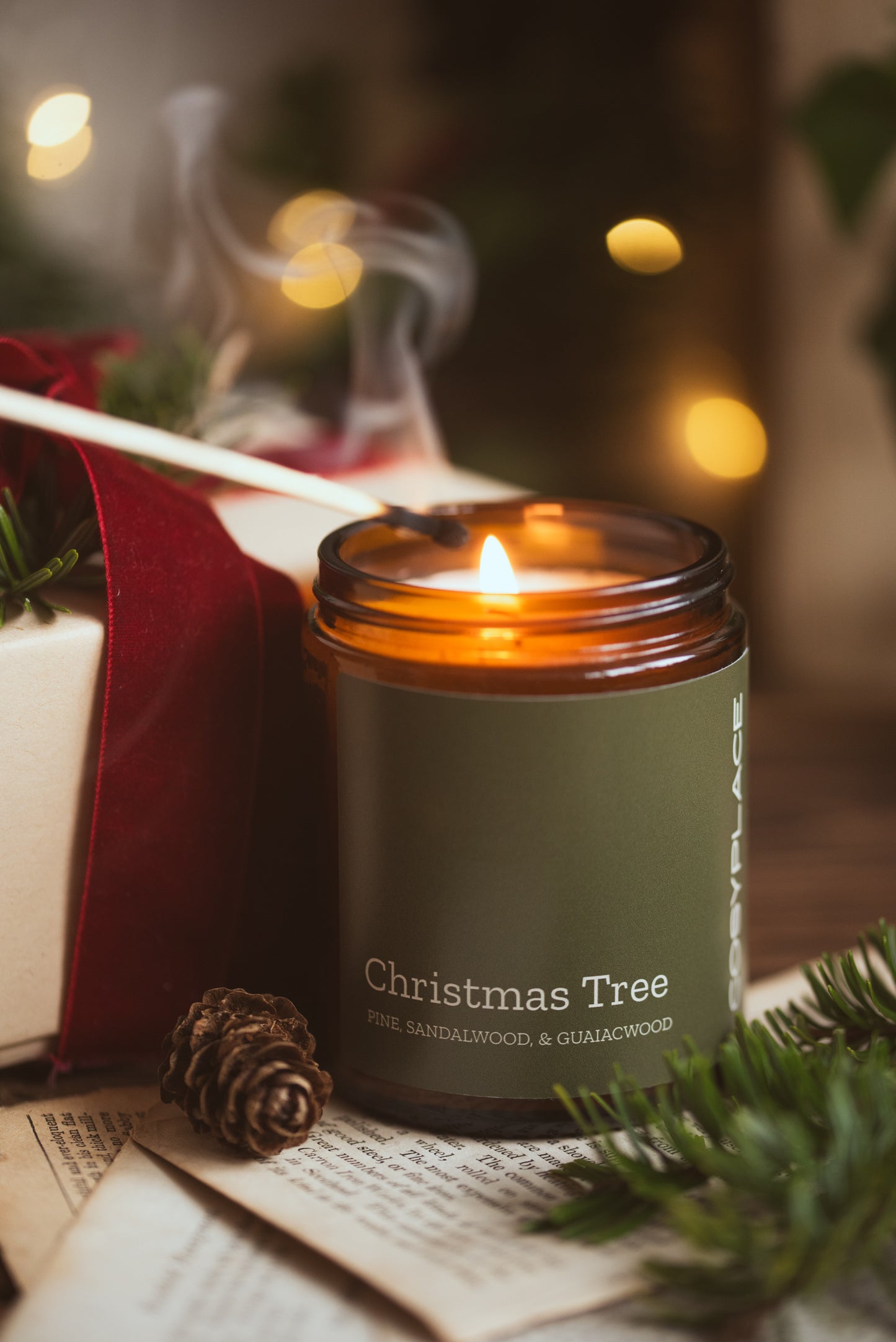 CHRISTMAS TREE - Nordic Spruce and Cedarwood scented Soy Candle